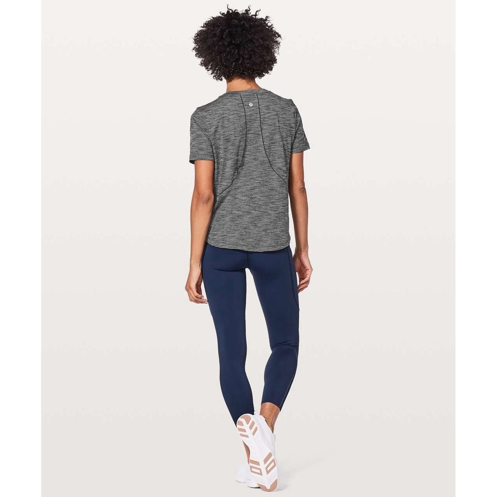 Lululemon Long Distance Short Sleeve Top 10 Heathered Black Run Tee EUC - Picture 4 of 7